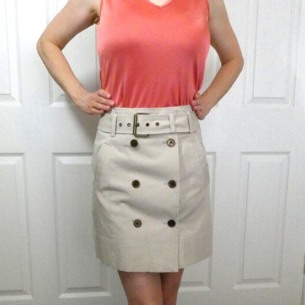 Tan Wrap Skirt, bebe, Fitted, Work School Casual, Buttons Pockets Womens size 4 - Picture 3 of 13